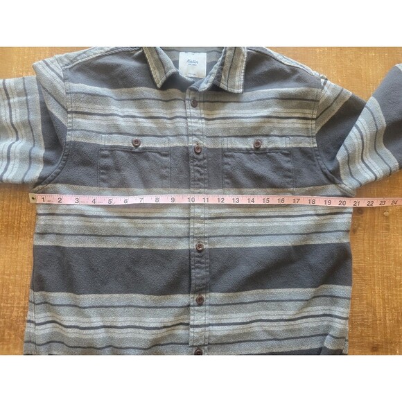 Katin 100% cotton men's size medium button up striped midweight flannel - Picture 8 of 8